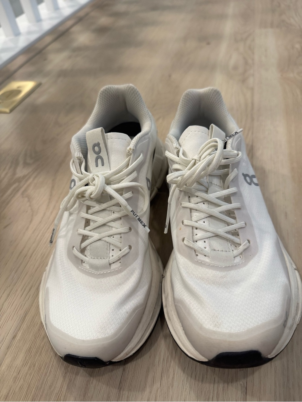 On Running Cloudnova Form White Lightweight Sneaker Size 6 - Picture 7 of 8